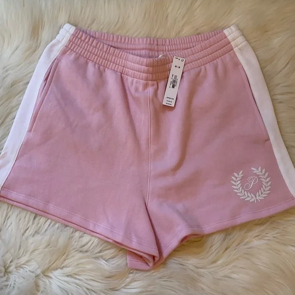 PINK Victoria’s Secret Ivy Fleece Relaxed Shorts - NWT - Medium - Pink Orchid - Picture 3 of 8